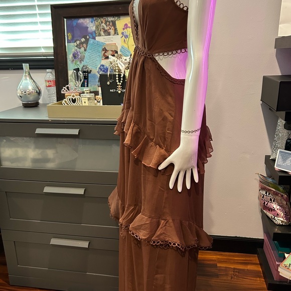 ASOS Brown Maxi Dress with Tiered Ruffles and Plunging Neckline - Picture 3 of 7